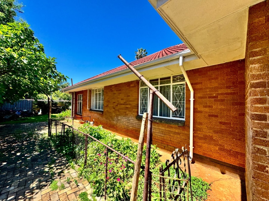 5 Bedroom Property for Sale in Potchefstroom North North West